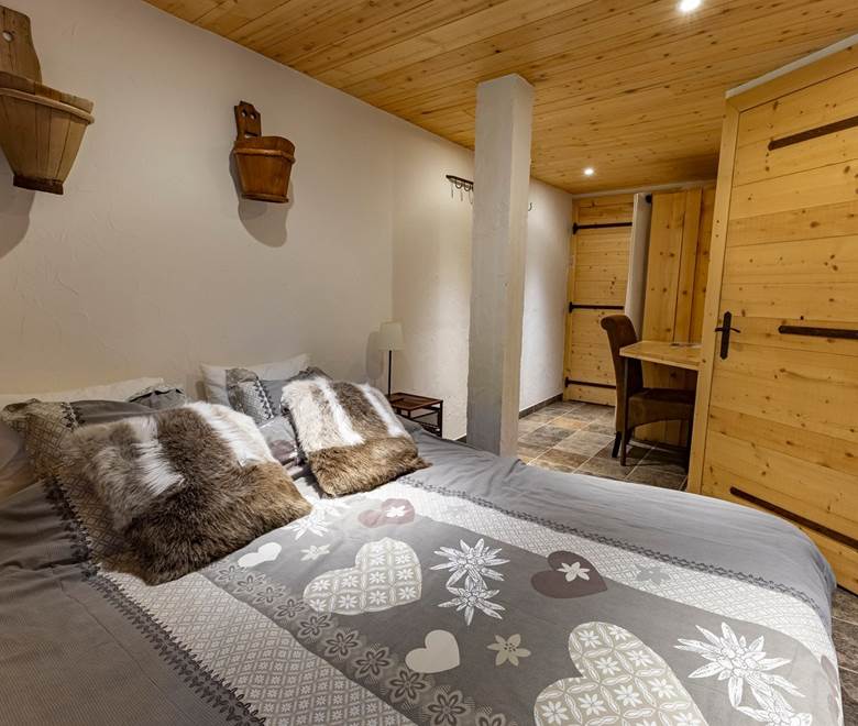 La chambre : Thème la chèvrerie