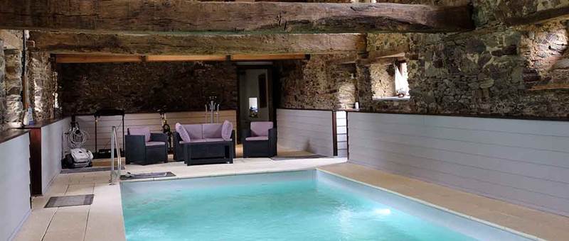 le-manoir-de-la-vielle-douve-salle-2