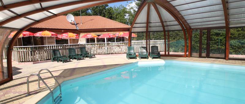 Les Chalets de la Margeride:  Piscine & terrasses