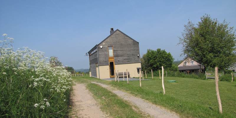 Maison façade et allée-presta