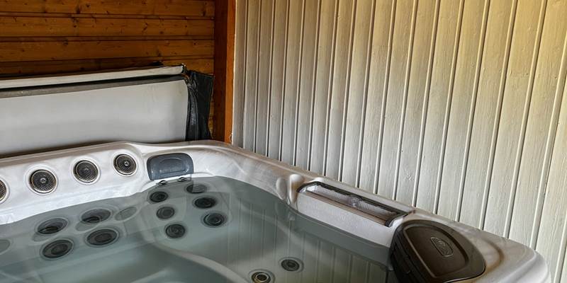 Spa en extérieur du gîte Pinson-presta