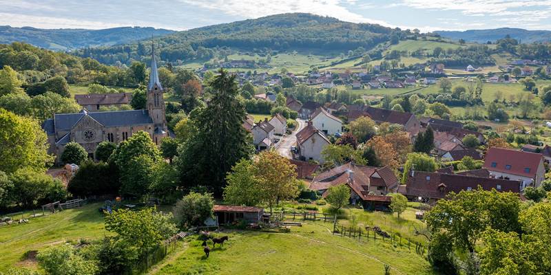 LE-PLESSIS-Vue-Sur-Le-Village-presta