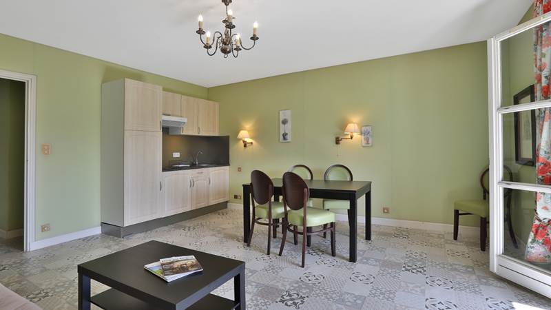 Gîte Junior Gentilhommière Suite 35 36 avec cuisine séjour chambre séparée et balcons