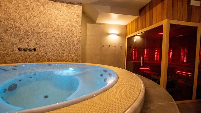 Sauna jacuzzi