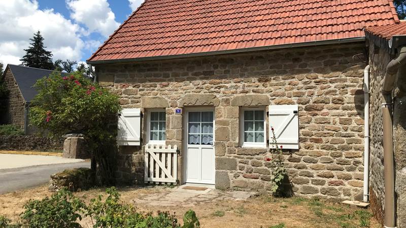 Entrée gîte 4 places - Gîtes Vassivière Le Fer à Cheval