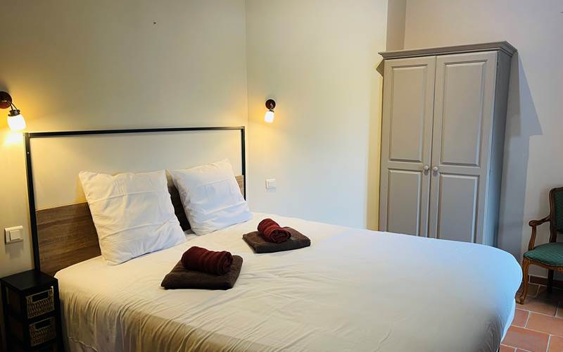 Mas Néoulous chambre n°2 (suite parentale)
