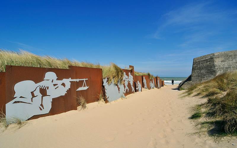 Juno beach (2)-photo-around