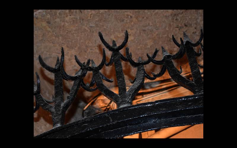 détail des ferroneries de l'immeuble.