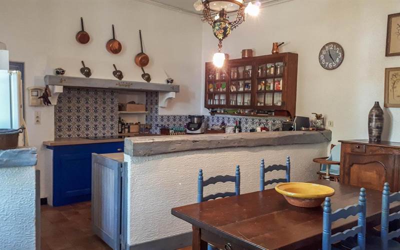 CHÂTEAU D'ISSUS - Cuisine