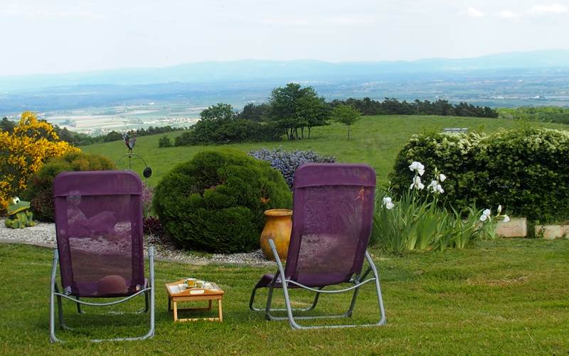 vue panoramique de l'appartement sur la plaine de la Limagne