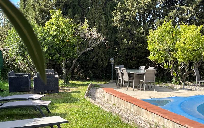 Mas Canigou-jardin-transat-coin repas