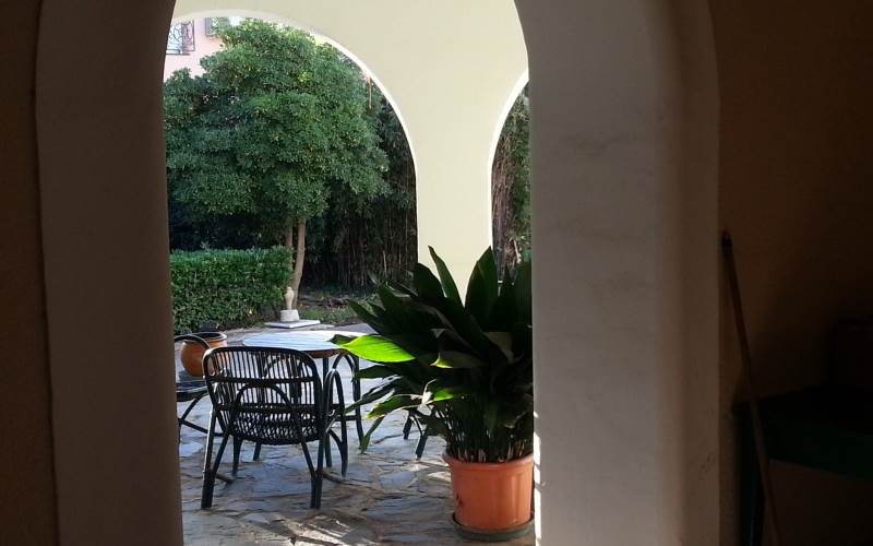 la-terrasse-de-la-chambre-petit-couscouril