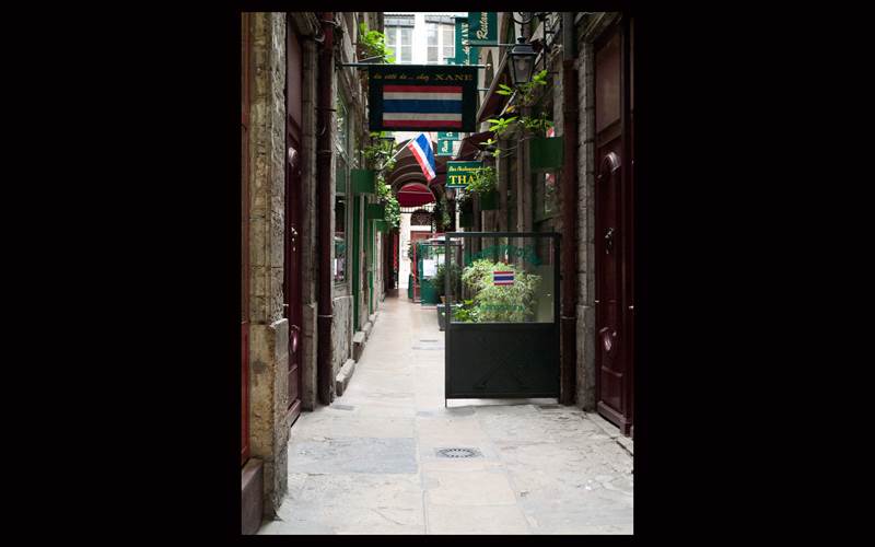 la traboule "passage des imprimeurs", à quelques mètres de l'immeuble pour l'accès direct à la rue Mercière