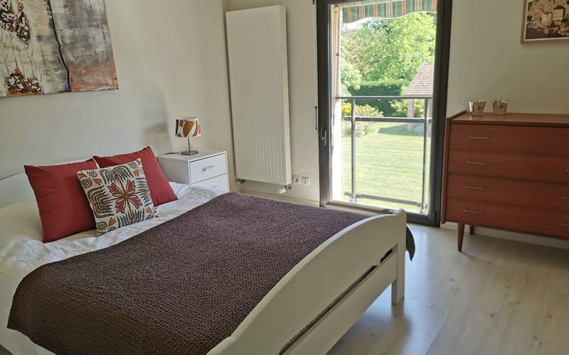 Chambre double dans une villa gîte, vallée de la Dordogne