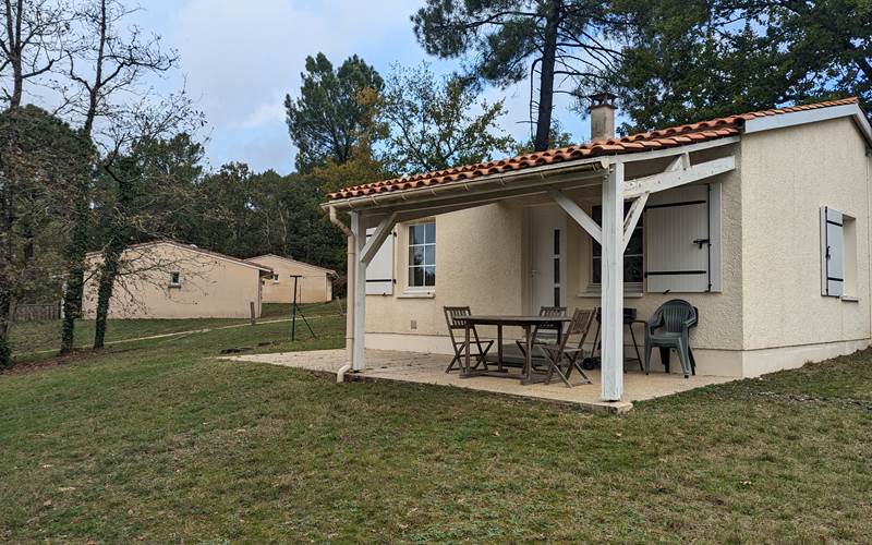 TERRASSE GITE CONFORT 219 ETANG VALLIER RESORT