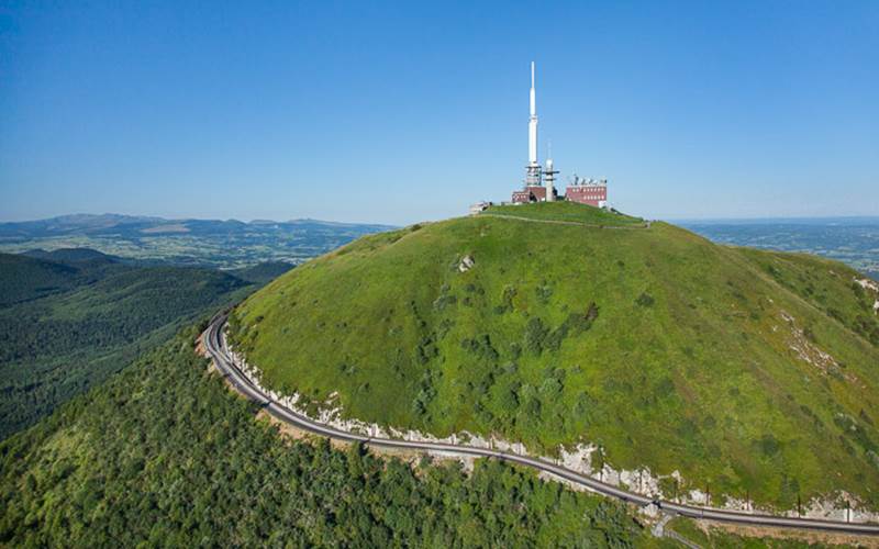 2fd9e52e-568f-4f9a-aa79-c1a7377aca56-photo-around