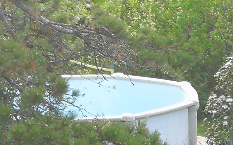 vue sur les monts d'Ardèche du gîte familial, gîte familial convivial et de regroupement d'amis en ardèche rhone alpes pde 16 à 24 personnes.
