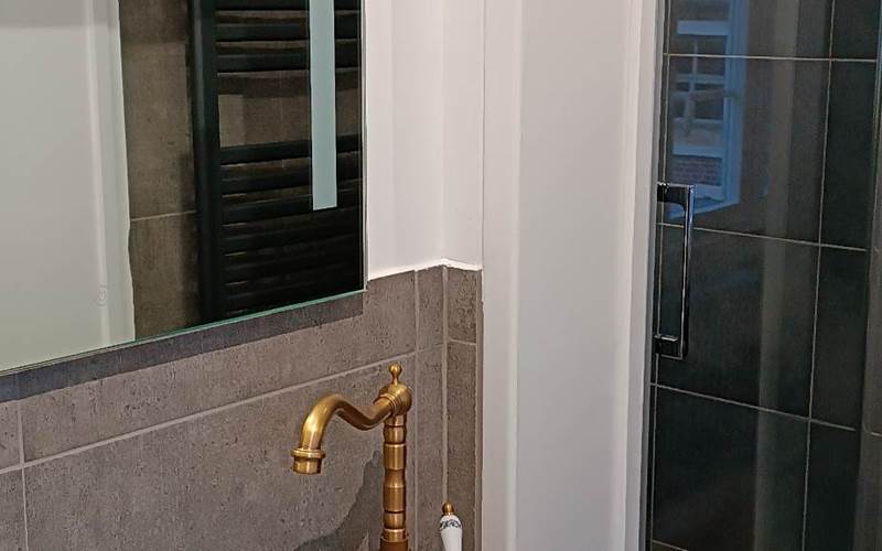 Salle d'eau chambre 2