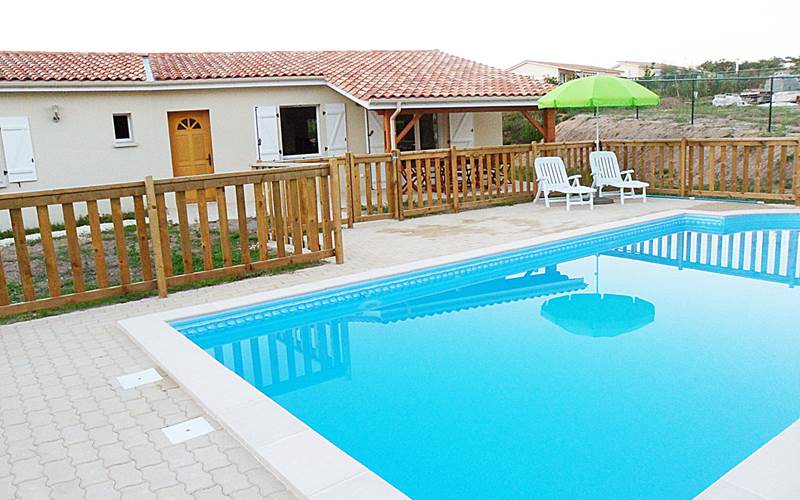 Etang Vallier Resort Villa Tina Piscine