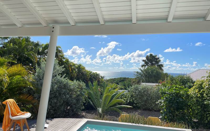 Mangrove piscine et vue mer