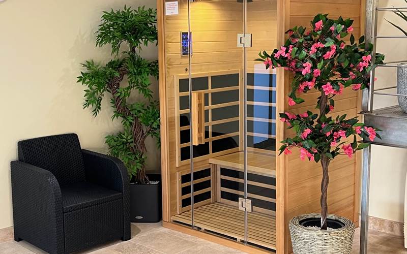 Sauna (chaleur sèche) en option