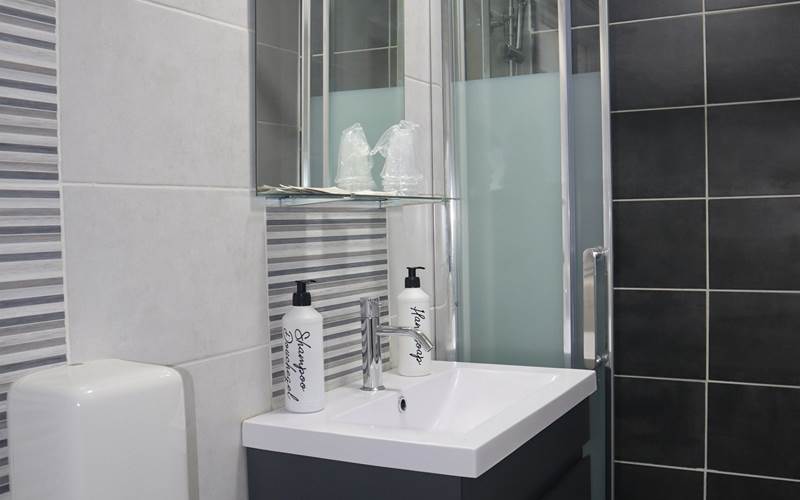 Salle de bains Chambre 9