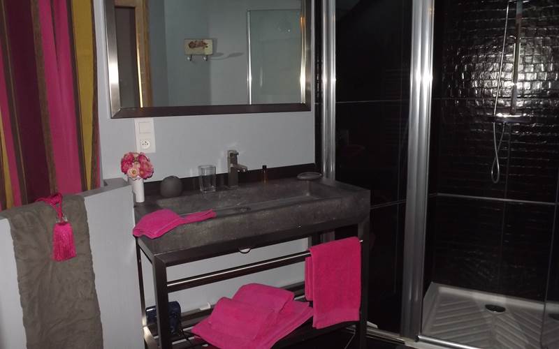 Salle de bain chambre de Marie