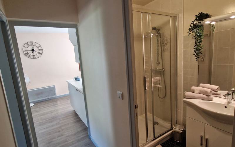 Salle d'eau - couloir