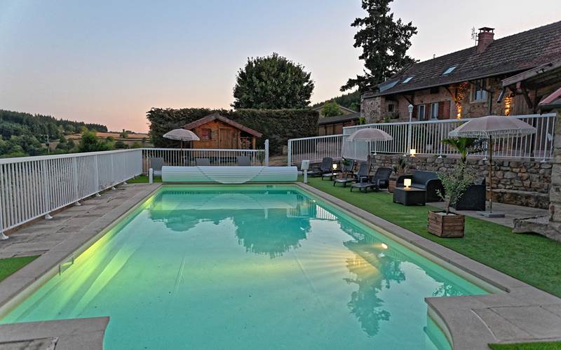 Piscine vue de nuit