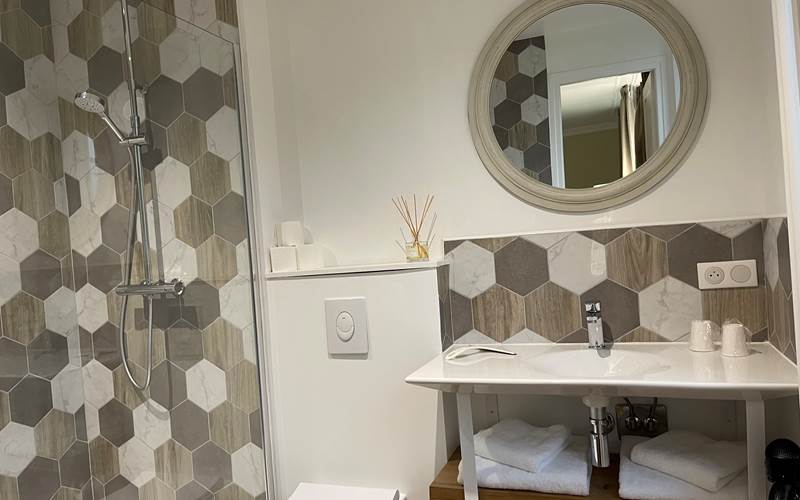Gîte de Gaupuy - salle de bain chambre 3