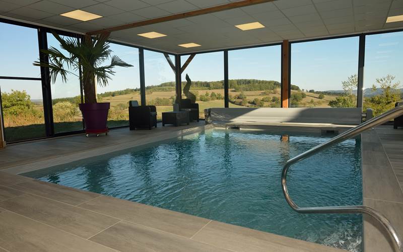piscine intérieure privative