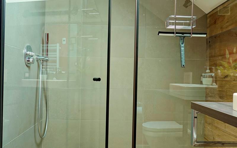 la Siroperie - studio 2 p. - salle de douche