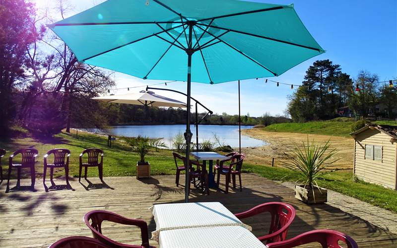 ETANG VALLIER CLUBHOUSE