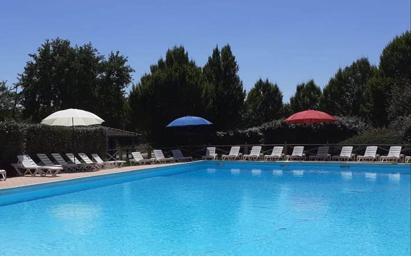 piscine du parc etang vallier resort