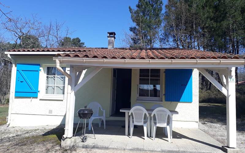 ETANG VALLIER RESORT CABANE AMBROSIA