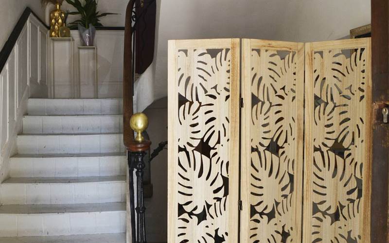 escalier_hotel_compresse