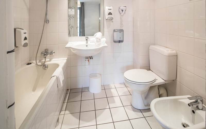 Chambre-sdb-5-min-1030x686