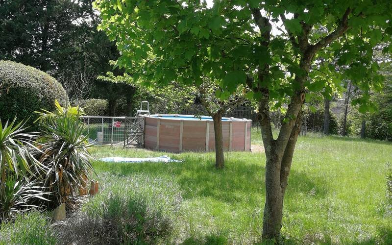 piscine non chauffée du gîte Panorama 4m80 diamètre et 1m05 profondeur, ouverte mi-jui à mi-septembre