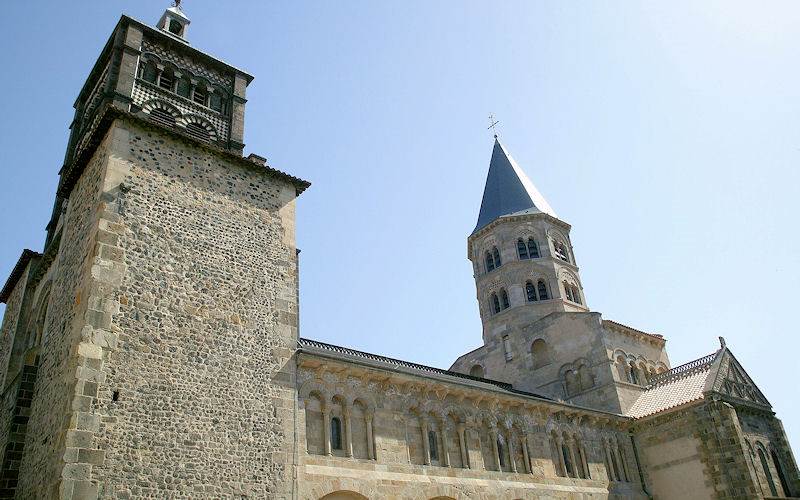 75f06065-0798-40f6-af1b-a0b4692ab04e-photo-around