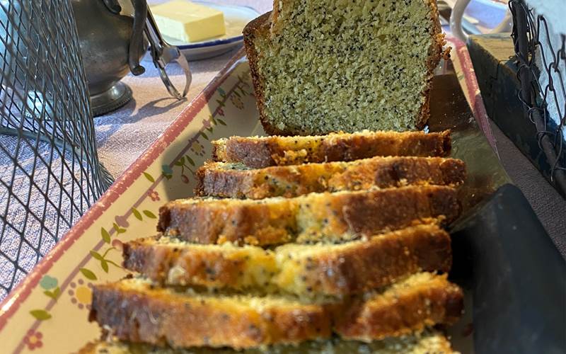 Cake citron-pavot pour ce matin...