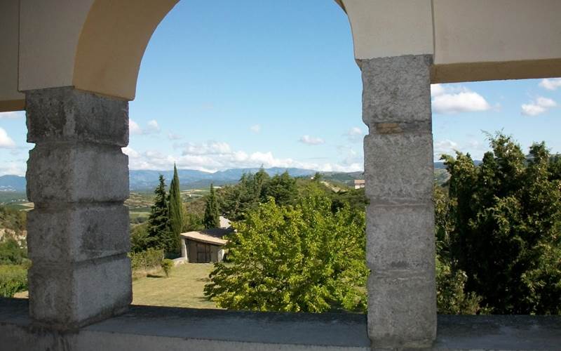 gîte familial convivial et de regroupement d'amis en ardèche rhone alpes pde 16  à 24 personnes.