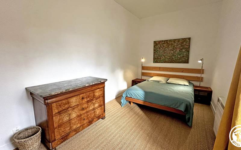 Chambre lit de 140 Gîte 1