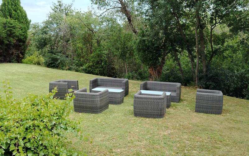 Massane salon jardin