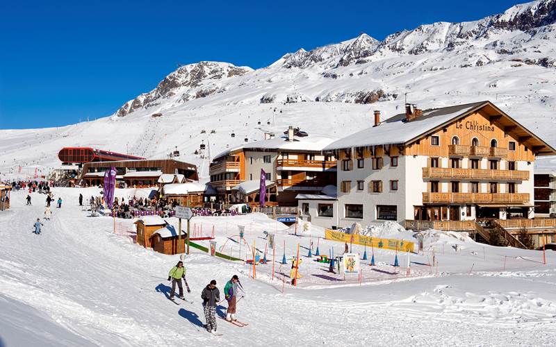 140526437-photo-around