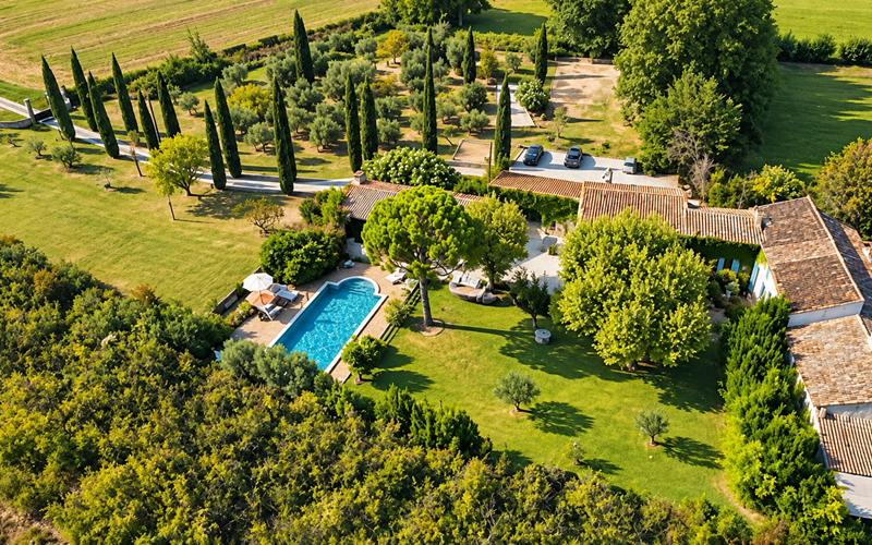 Le Mas des Perrines "une parenthèse au coeur de la Provence"