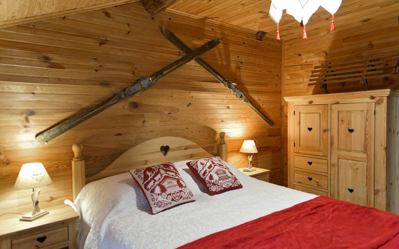 Chambre Savoyarde avec lit 160x200 cm