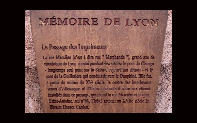 historique de la traboule