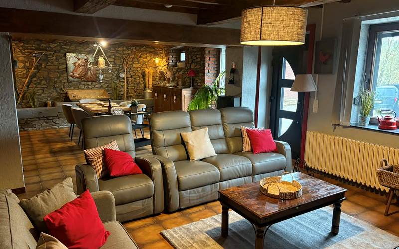 2b76e64b-1116-498e-89ec-a7fbf6dab4b4