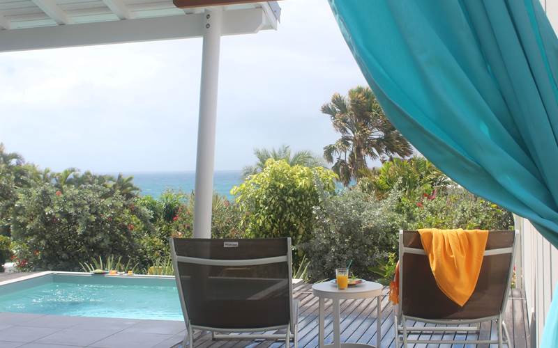 Iguane House villas & Micro Spa Villa Corail terrasse piscine vue mer