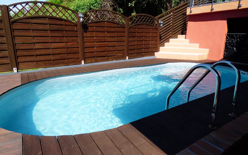 Chambre Léa piscine 2 Chambres d'Hôtes La Colline aux Yeux Doubs